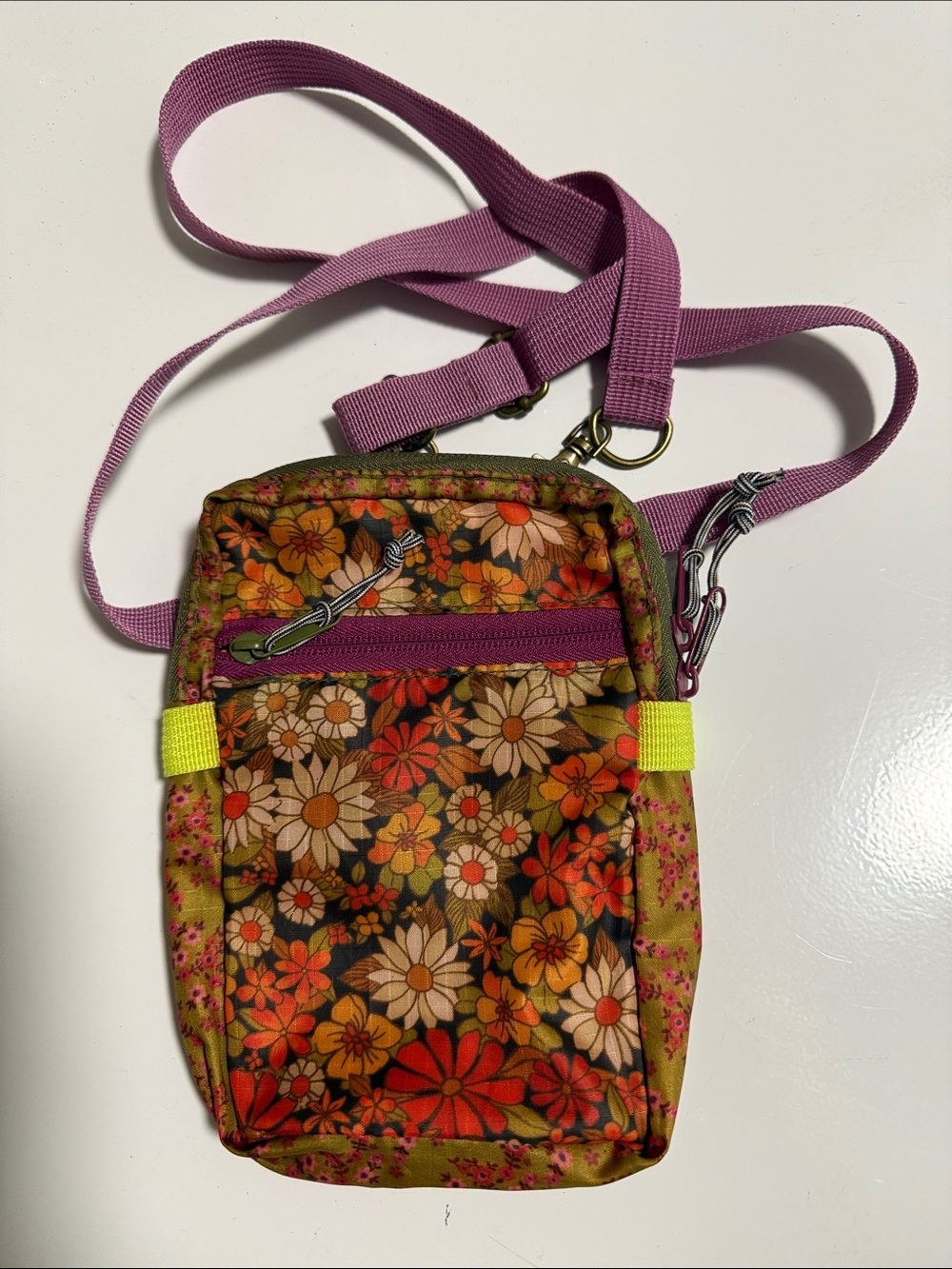 Natural Life 8in 1 Floral Crossbody NWOT